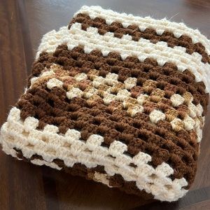 Retro/Vintage Crocheted Throw